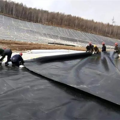 0.1mm-2,5mm Épaisseur géomembrane HDPE réservoir de poisson en plastique pour l'équipement d'étanchéité de la ferme de poissons
