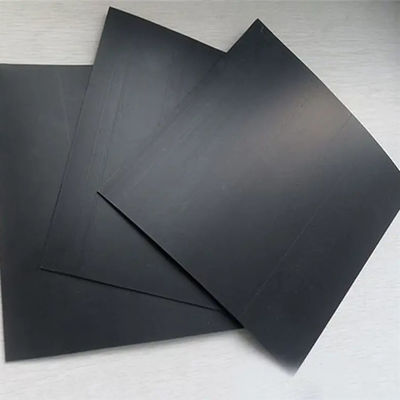 Geomembrane brillante de 4 mm Hdpe texturé dans le style de conception asiatique pour une longueur personnalisée