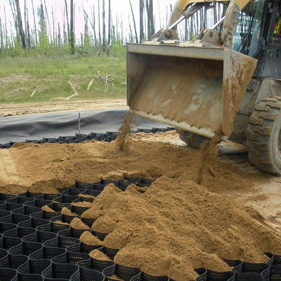 Protéger les pentes des hôtels en géocelle HDPE pour la stabilisation du gravier et le réseau de gravier des allées