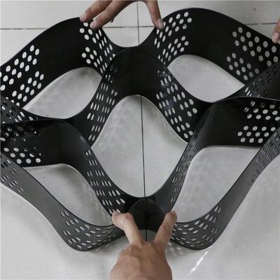 Distance de soudage 330 mm-1000 mm géocelle HDPE pour le contrôle de l'érosion et la stabilisation des routes