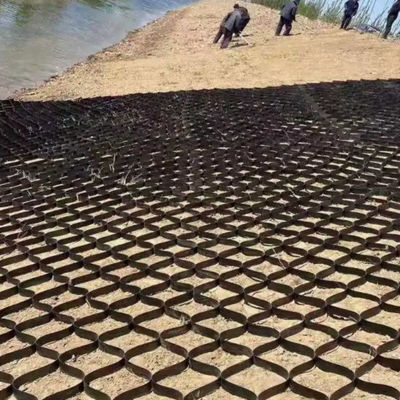 Les géocellulés en HDPE noir sont la solution ultime pour lutter contre l'érosion et stabiliser le sol