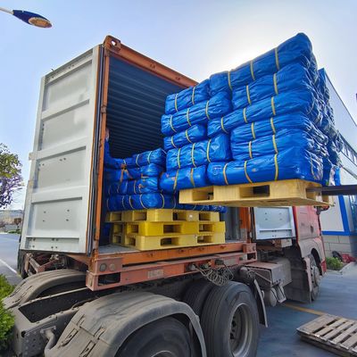 Couverture de toit en PE revêtu de bâton imperméable à l'eau et léger couverture de toit en PE en polyéthylène bleu