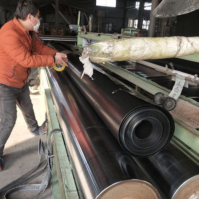 1 mm 0,75 mm Géomembrane Anti-UV Hdpe Liner d'étang pour les réservoirs d'agriculture en plastique Longueur 50m-100m/roll