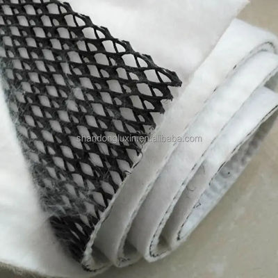 Réseau de drainage composite tridimensionnel avec des options de longueur de 50 m à 100 m ou sur mesure