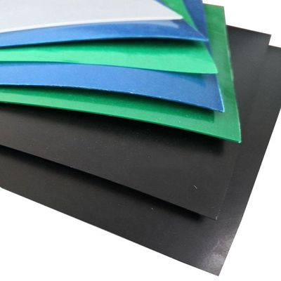 Surface rugueuse HDPE géomembrane étagère d'élevage de poissons 1 mm avec une durée de vie de 10 ans