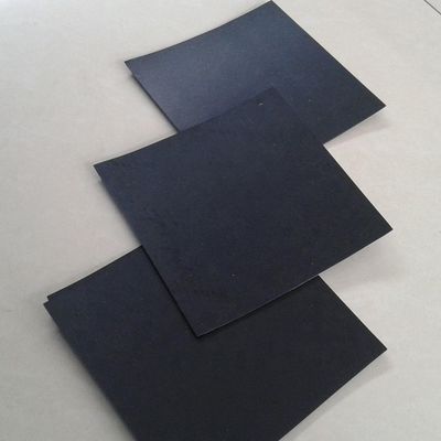 Surface rugueuse HDPE géomembrane étagère d'élevage de poissons 1 mm avec une durée de vie de 10 ans