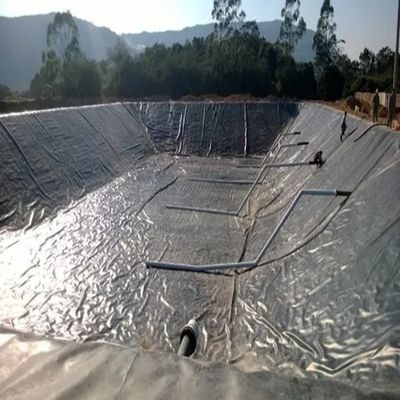 Projet de barrage en Afrique du Sud Géomembrane HDPE 0,8 mm 1 mm 1,5 mm 2 mm avec matériau EVA EPDM