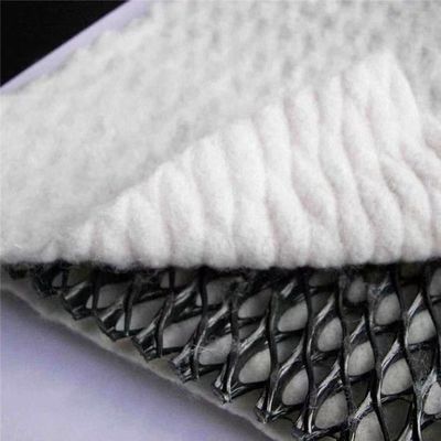 Système de drainage composite de 30 m de long avec géotextile et épaisseur de 7 mm