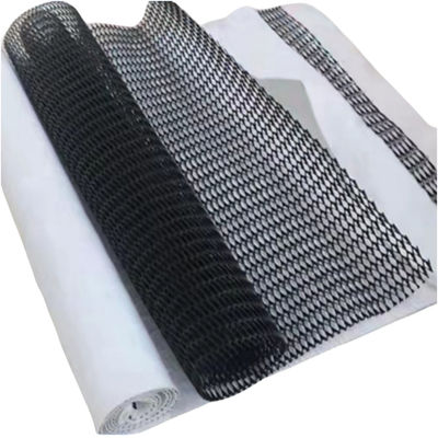 Fonction de drainage de l'eau 6 mm épaisseur de drainage en plastique géonet au milieu de géonet composite