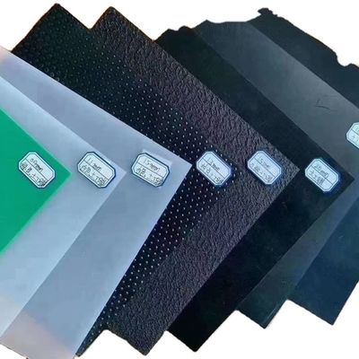 Noir Blanc Vert Bleu Geomembrane HDPE 0,5 mm 1 mm 1,5 mm 2 mm pour le revêtement d'étang de la ferme de poissons