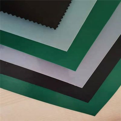 Les revêtements pour étangs en HDPE à double texture lisse/double texture pour piscines et lacs naturels