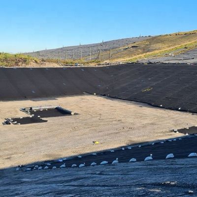 Géomembrane brillante Géomembranes linéaires pour l'évaporation du sel en Argentine Largeur 1m-8m