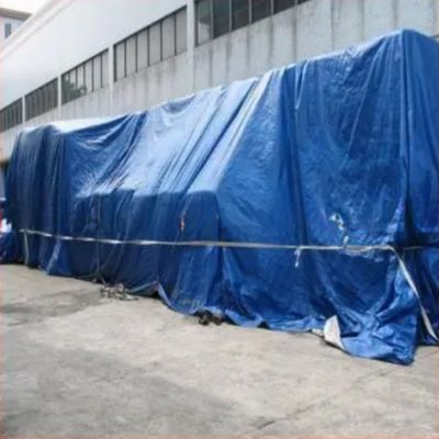50 à 300 gm de feuille de bâton en PE imperméable à l'eau, imperméable à la poussière, imperméable à l'huile pour les couvertures de camions, de voitures ou de bateaux