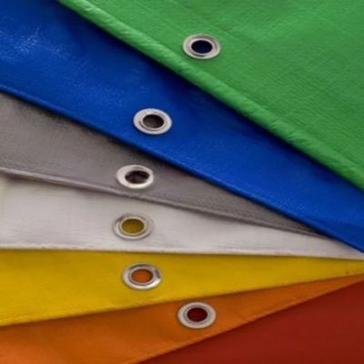 Le Vietnam fournit 50 à 300 grammes de tôles en plastique de bâton en PE micro perforé à des prix compétitifs