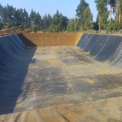 Design industriel Le revêtement d'étang à géomembrane en HDPE lisse pour les applications de décharge