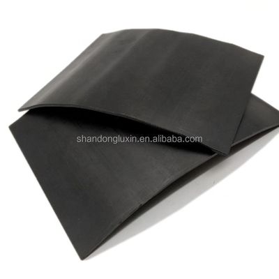 Surface lisse Geomembrane en HDPE de 0,75 mm pour l'aquaculture Consolidation entre catégories