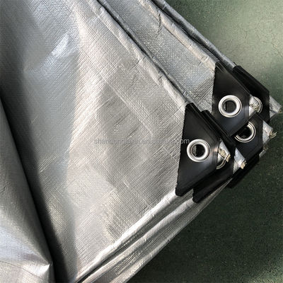 Feuille de tissu en plastique protégé contre les rayons UV pour l'agriculture/couverture industrielle de taille standard