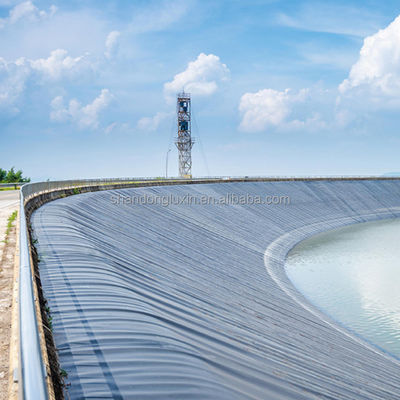 Géomembranes composites pour étangs de poissons épaisseur de 2 mm largeur de 1 à 6 m lisse et durable