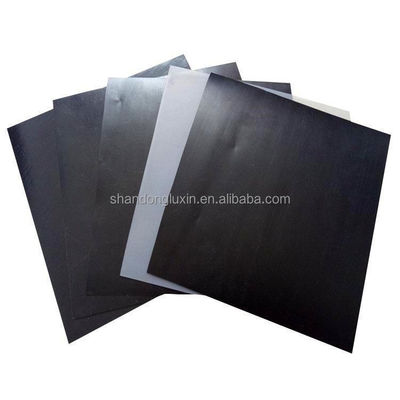 Géomembranes composites pour étangs de poissons épaisseur de 2 mm largeur de 1 à 6 m lisse et durable