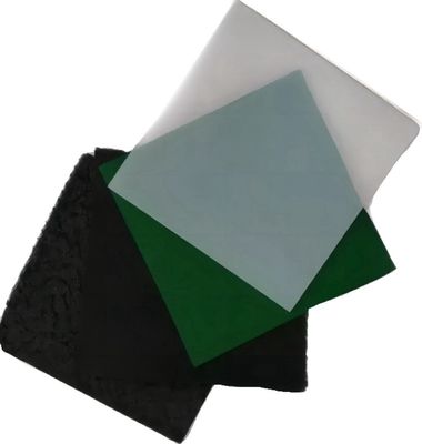 Géomembrane en polyéthylène à haute densité à double surface lisse pour les étangs de poissons anti-âge