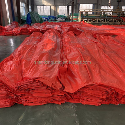 Tissus en PE rouge étanche à l'eau et à la poussière Blocs solaires Autres tissus 3x4m 4x5m 4x6m