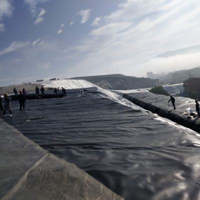 Géomembrane imperméable à l'eau pour piscine, étang de poisson, réservoir de lac et revêtement de barrage artificiel