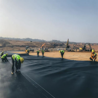 LLDPE réservoir liner 1,5 mm pour le barrage en plastique HDPE feuille de géomembrane 50-200m Longueur