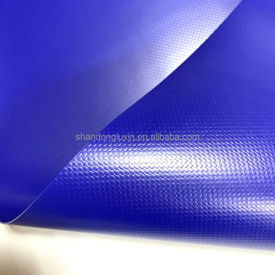 Polychlorure de polyvinyle résistant aux rayons UV Épaisseur 0,8 mm-1,50 mm Nombre de fils 500D*200D