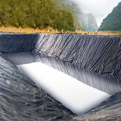 0.5mm HDPE Black Dam Liner Surface doublée lisse pour les réservoirs de stockage d'eau 1 mm d'épaisseur