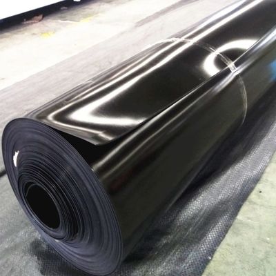 Retour et remplacement Géomembrane en PEHD pour décharges 2 mm d'épaisseur Surface lisse