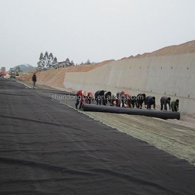 Largeur de 1m-8m Noir Blanc Vert Bleu HDPE Geomembrane Liner pour les projets environnementaux