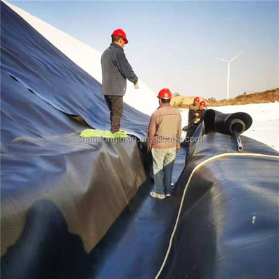 2 mm de géomembrane HDPE pour les étangs de poissons lisses pour l'eau anti-filtrage dans les sites d'enfouissement