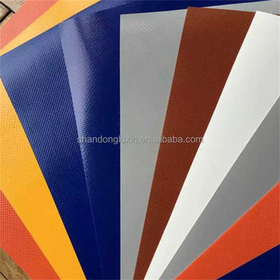 Couverture de camion imperméable à l'eau Voiture Poly Tarp Tente Tarpaulins en feuille de plastique pour extérieur-parapluie