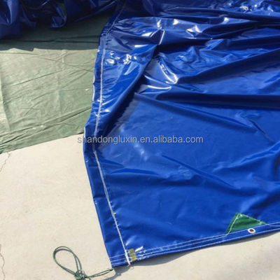 Tissu de bâches en PVC imperméable à l'eau Uv Tissu tissé traité pour toits Autres tissus
