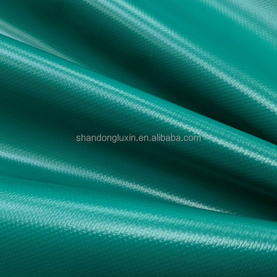 Couverture de chargement de camions Étoffe de bâton en poly-tissé imperméable à l'eau avec 840DX840D-1300DX1300D Nombre de fils