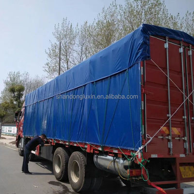 Couverture de camion en bâtonnet poly couvert sur mesure pour une protection anti-poussière et anti-eau