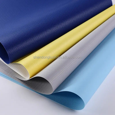 Couverture de camion imperméable à haute résistance en bâton en extérieur revêtu de bâton pour tente et bateau à canopée