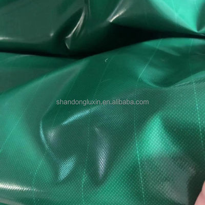Couverture protectrice polyvalente en bâche en PVC imperméable à l'eau pour le camping en tente