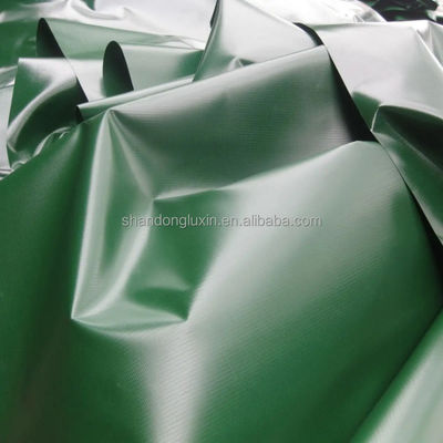 Couverture protectrice polyvalente en bâche en PVC imperméable à l'eau pour le camping en tente