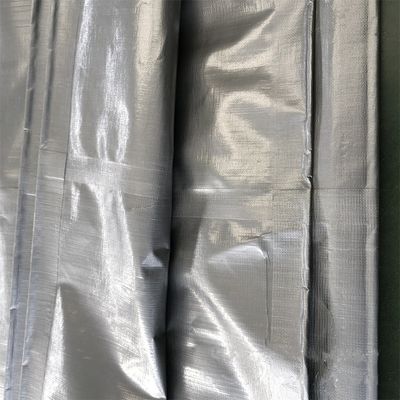 Résistant à l'eau à la bande de style PE Tarpaulin industriel polyvalent Résistant à l'humidité Résistant au soleil